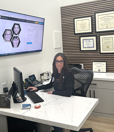 Stunning Smiles | Dental Implants, Teeth Whitening and Emergency Dentistry